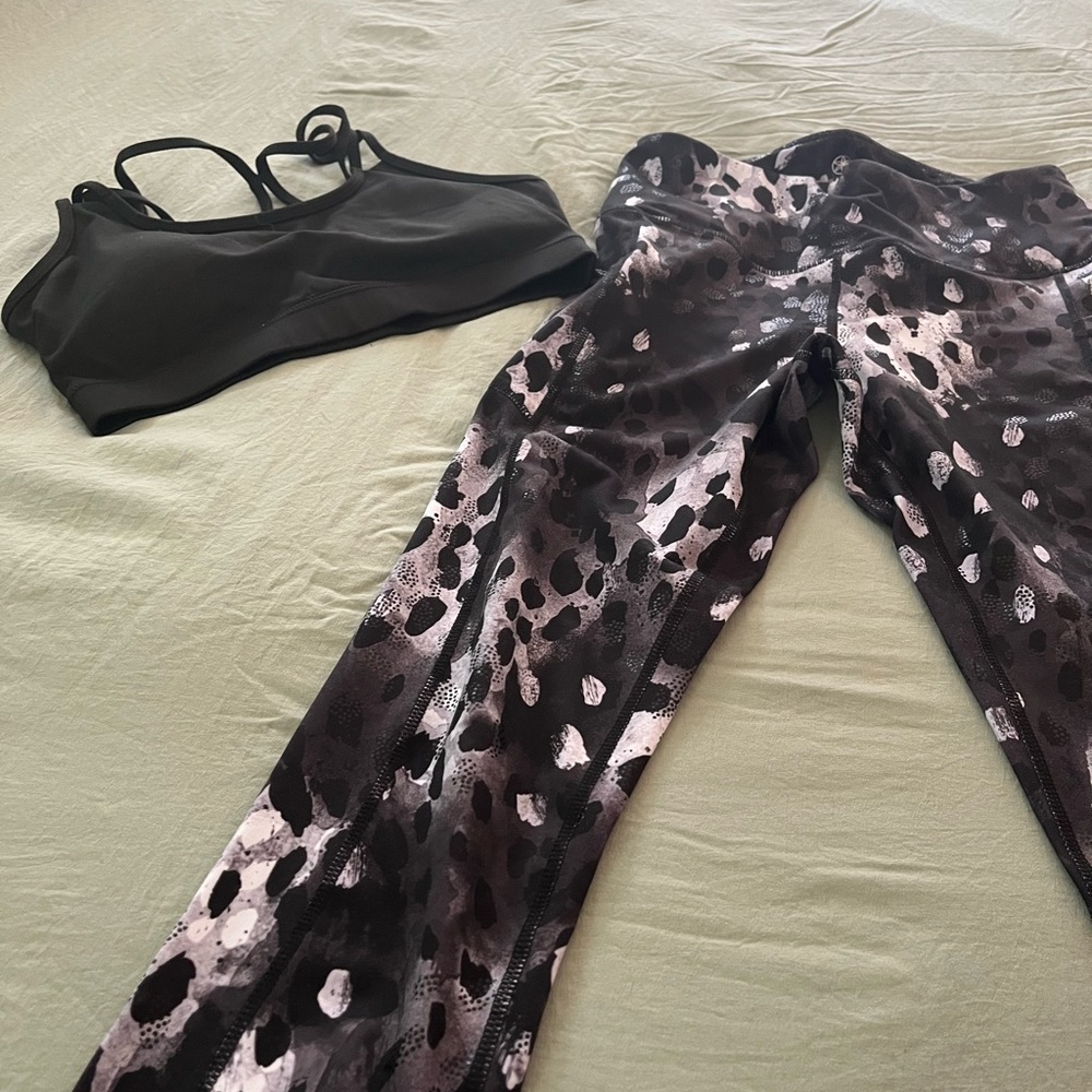 GAIAM workout outfit. Tags removed but never worn. Both are size small.